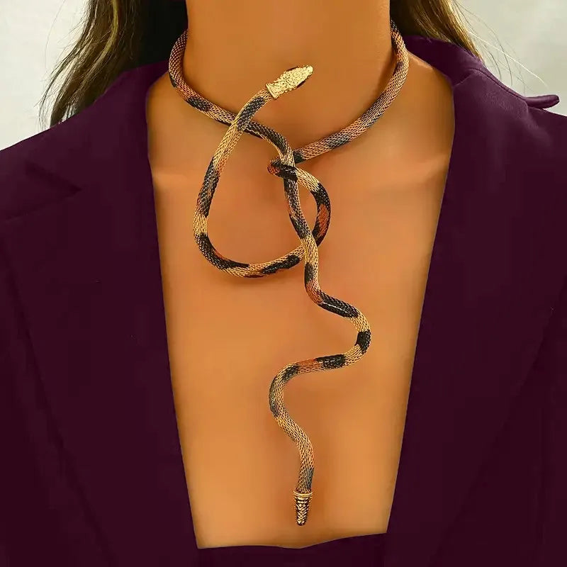Snake Creative Jewelry Personalized Hot Iron Flexible Twisted Jewelry Bendable Snake Head Pendants Girl Women's Necklace